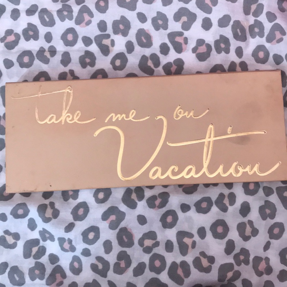 Kylie cosmetics Vacation palette